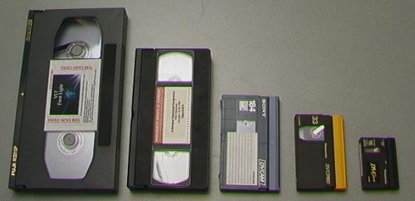 Kasettikokoja: Betacam SP, VHS, DVCAM (mys pitk DV ja DVCPro), DVCPro (keskikoko), miniDV (mys DVCAM)